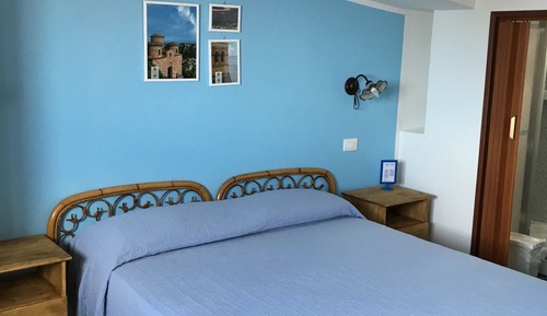 Habitación triple romántica, vistas al mar