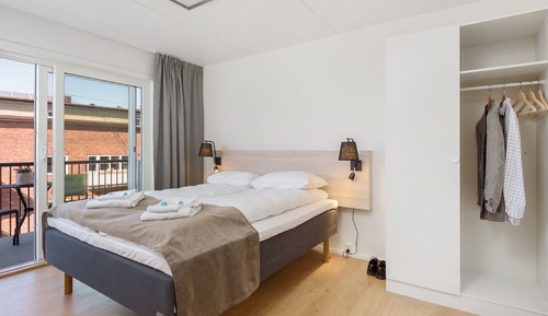 Apartamento Business, 2 habitaciones, balcón
