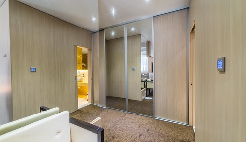 Suite presidencial, bañera de hidromasaje, vistas a la ciudad