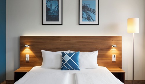 Habitación estándar, 1 cama de matrimonio grande, vistas a la ciudad