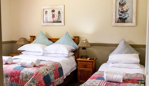 Habitación básica doble, 1 cama doble (Dual)