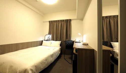 Habitación (Semi-Double,Renewal)