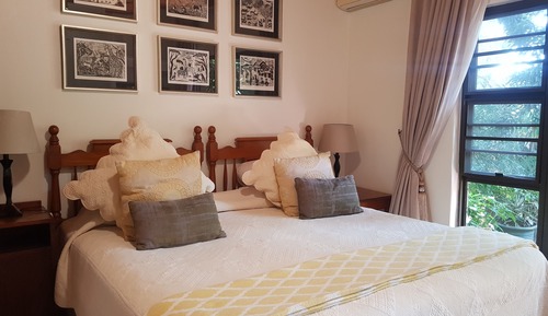 Habitación de lujo con 1 cama doble o 2 individuales, 1 cama de matrimonio grande (Room A)