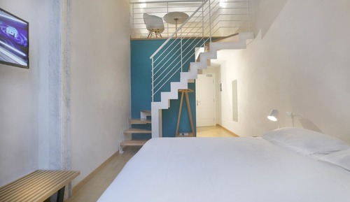 Habitación triple superior, vistas a la ciudad