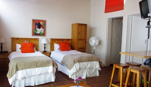 Suite familiar, 2 habitaciones, cocina básica, planta baja