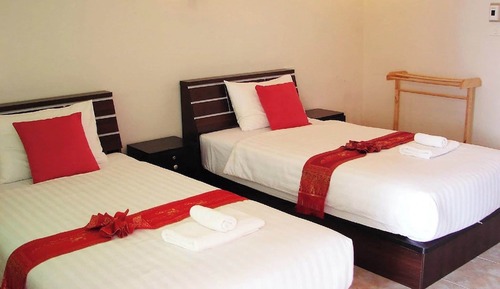 Habitación con 2 camas individuales