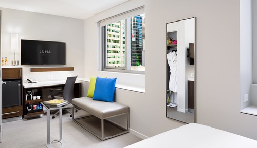 Habitación, 2 camas de matrimonio, accesible para personas con discapacidad, vistas a la ciudad