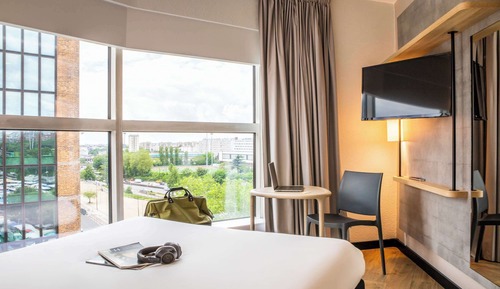 Habitación estándar, 1 cama de matrimonio, vistas a la ciudad