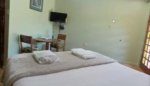 Cabaña tradicional, 1 cama de matrimonio, junto a la piscina