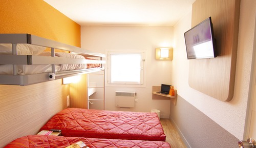 Habitación estándar, 3 camas individuales (Shared Bathroom)