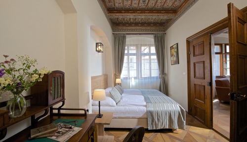 Apartamento de lujo, 2 habitaciones, balcón