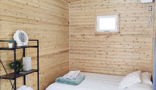 Cabaña panorámica, 1 cama de matrimonio, baño compartido, vistas al río