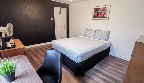 Habitación económica doble, 1 cama doble, baño privado