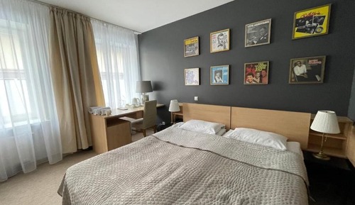 Habitación estándar con 1 cama doble o 2 individuales
