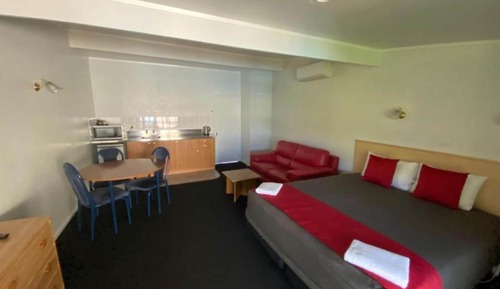 Estudio, 1 cama de matrimonio grande