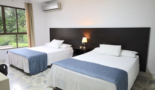 Habitación cuádruple Confort, 2 camas dobles