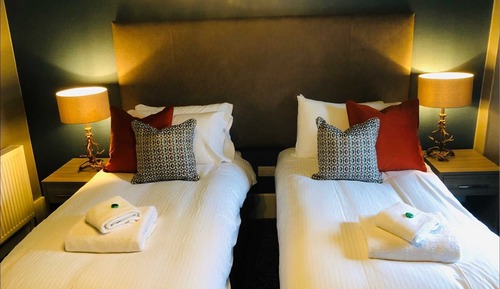 Habitación estándar con 1 cama doble o 2 individuales