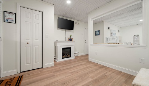 Driftwood Den