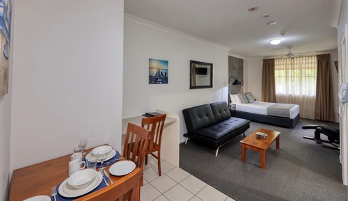 Habitación Deluxe, 1 cama de matrimonio, balcón, vistas al jardín