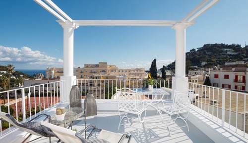 Suite, vistas al mar (Via le Botteghe 60)