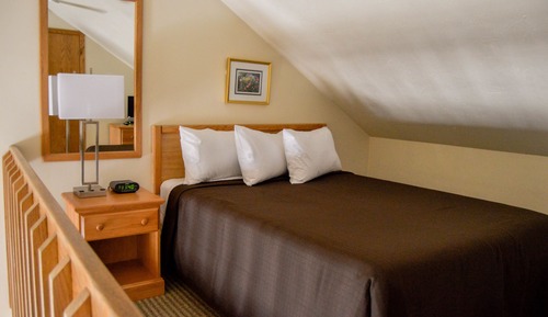 Loft, varias camas (Captains Loft)