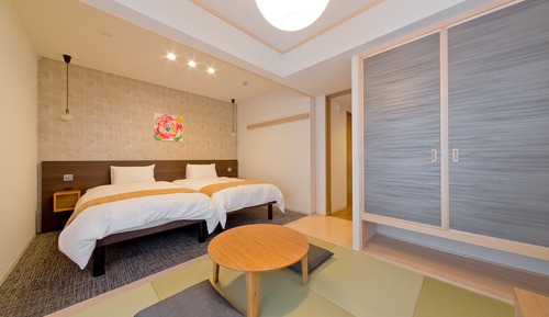 Habitación superior con 2 camas individuales (with Tatami Area)