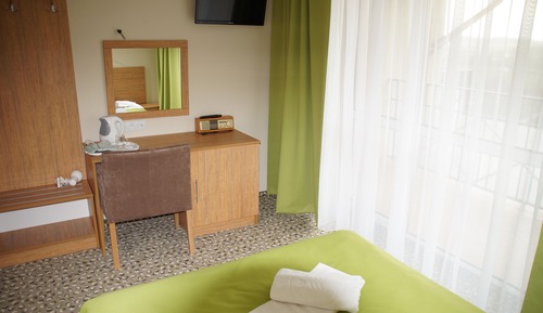 Habitación individual estándar, balcón, vistas parciales al mar