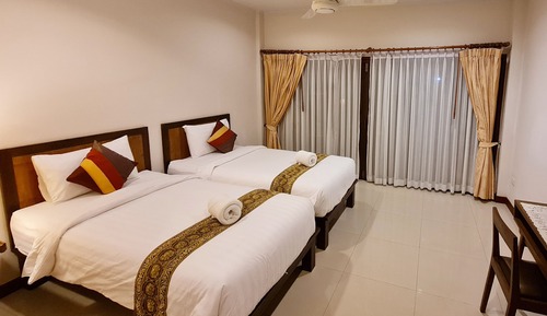 Villa familiar, 4 habitaciones, cocina