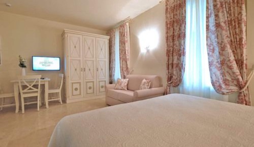 Apartamento, 1 habitación, 2 baños, en edificio anexo