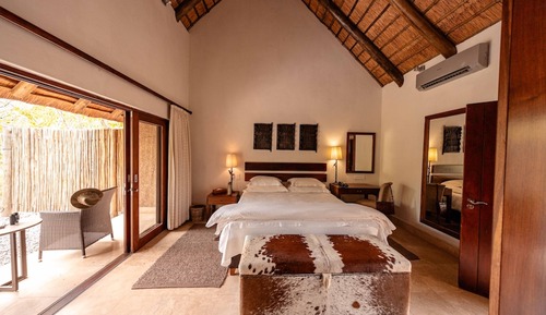 Habitación estándar con 1 cama doble o 2 individuales (Suite )