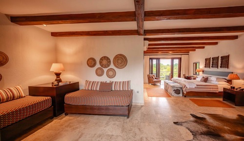 Suite familiar (River Lodge:  Spa Family Suite)