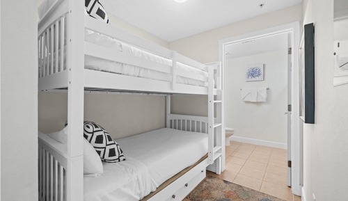 Apartamento, 2 habitaciones, frente a la playa (1214)