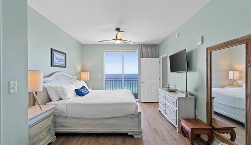 Apartamento, 2 habitaciones, vistas al mar, frente a la playa (1002E)