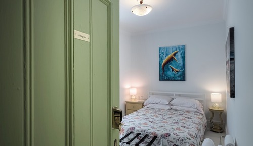 Habitación económica doble, 1 cama de matrimonio, baño compartido (The Brigus Room)