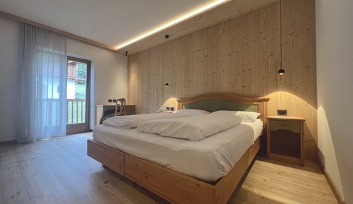 Habitación estándar con 1 cama doble o 2 individuales