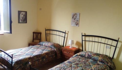 Habitación con 1 cama doble o 2 individuales