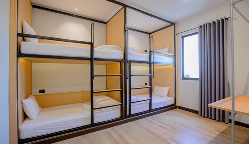 Bunk Bed Room (City View)