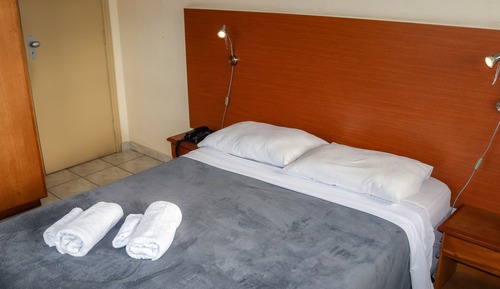 Habitación estándar con 1 cama doble o 2 individuales, 1 habitación (sem frigobar)