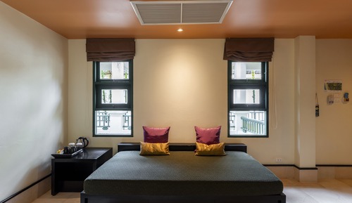 Habitación familiar, vistas al jardín