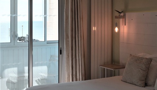 Habitación familiar, vistas al mar