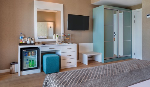 Habitación estándar con 1 cama doble o 2 individuales, vistas al mar