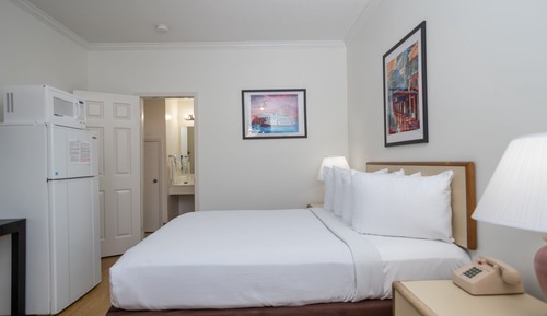 Habitación superior, 1 cama de matrimonio, no fumadores, frigorífico y microondas