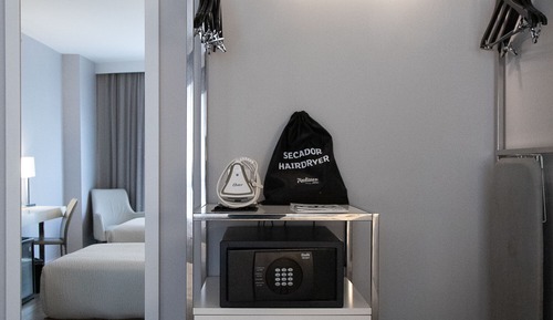 Quarto Superior Triplo Twin