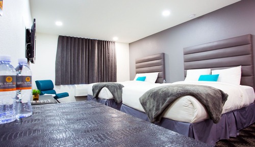 Habitación estándar, 2 camas de matrimonio, cocina básica