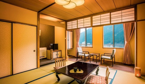 Habitación económica, no fumadores (Japanese Style, with Bath, 3-pax)