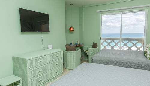 Estudio Premium, 2 camas dobles, frente al mar