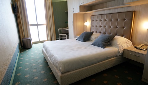 Economy Double Room - Lake View
