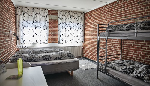 Habitación familiar (6 Persons - Linen Excluded)