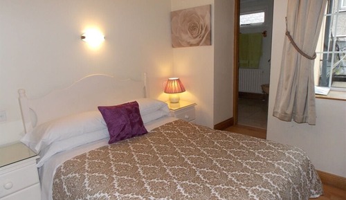 Habitación doble, baño privado