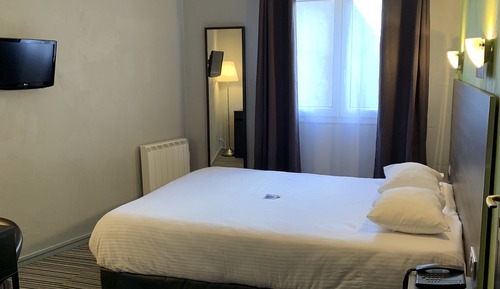 Habitación Confort doble, 1 cama de matrimonio, en la zona del jardín